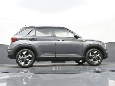 Certified 2023 Hyundai Venue Limited w/ Cargo Package image 41