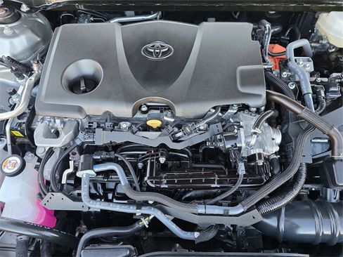 Used 2025 Toyota Camry XSE image 18