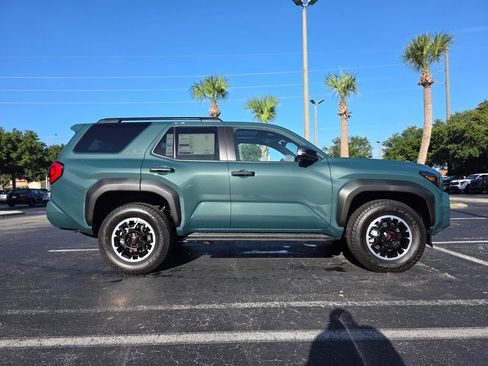 New 2026 Toyota 4Runner TRD Off-Road Premium AWD/4WD image 12