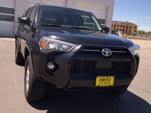 Used 2024 Toyota 4Runner SR5 Premium w/ Moonroof Package AWD/4WD image 4