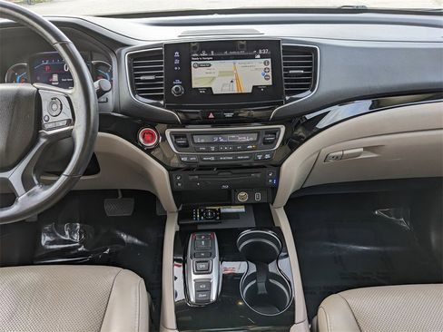 Used 2021 Honda Pilot Elite image 18