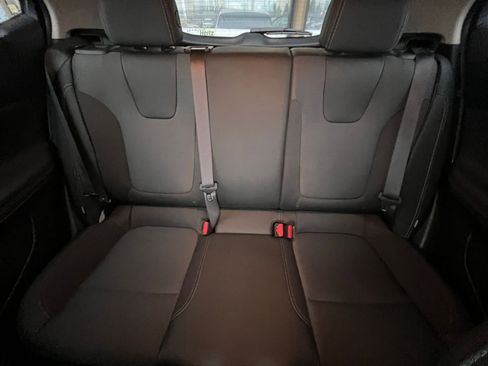 Used 2025 Buick Encore GX Preferred image 38