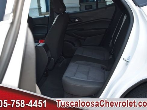 Used 2024 Chevrolet Trax RS w/ Driver Confidence Package FWD image 18