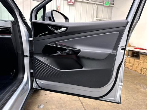 Certified 2022 Volkswagen ID.4 Pro RWD image 30