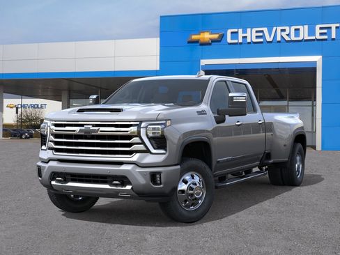 New 2026 Chevrolet Silverado 3500 High Country w/ Technology Package AWD/4WD image 6
