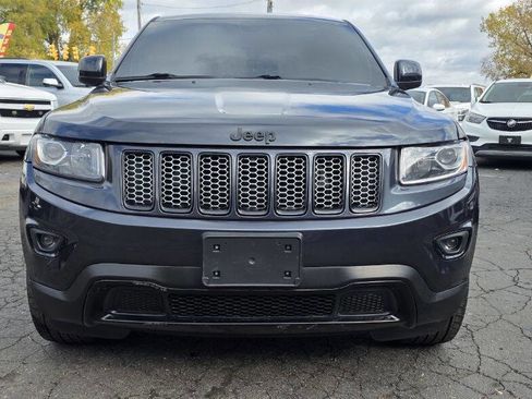 Used 2015 Jeep Grand Cherokee Altitude image 2