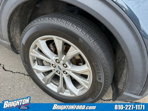 Certified 2023 Ford Explorer XLT w/ Equipment Group 202A AWD/4WD image 10