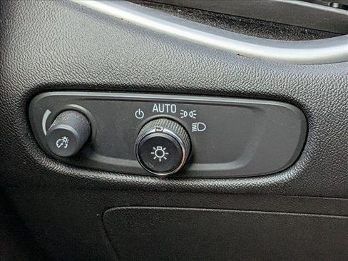 Used 2024 Chevrolet Malibu LT FWD image 12