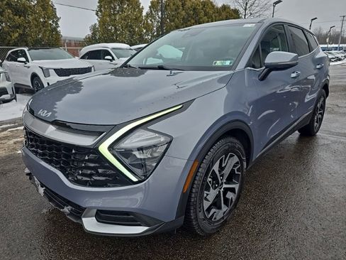 Certified 2023 Kia Sportage EX image 3