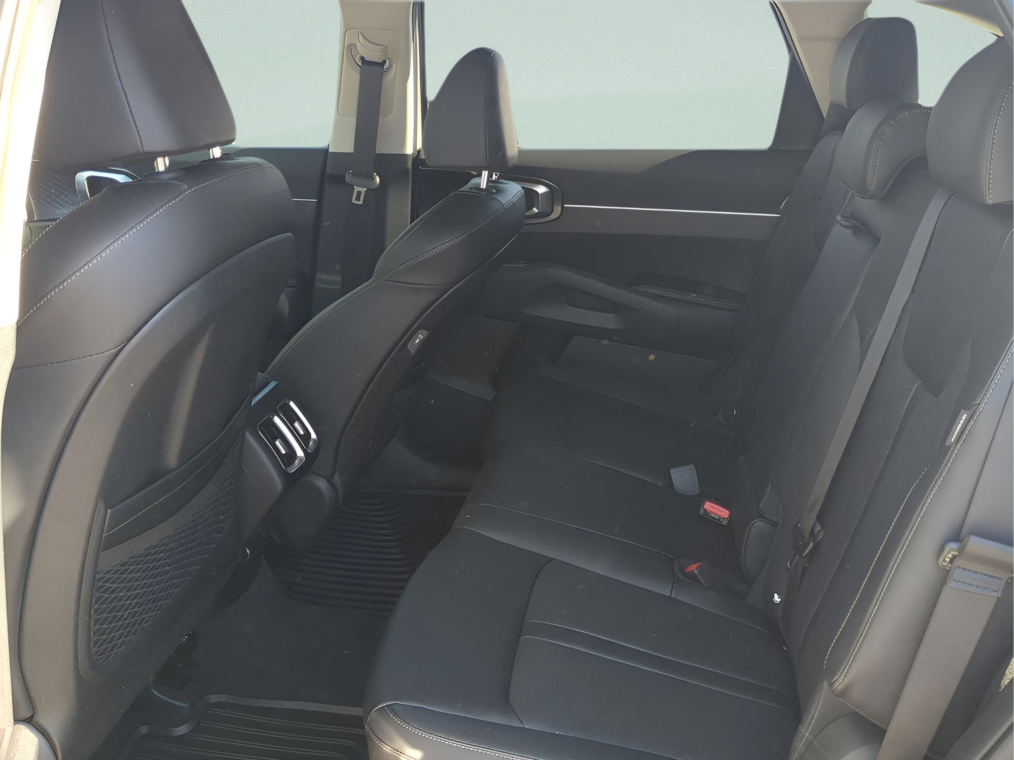 New 2026 Kia Sorento S FWD image 11