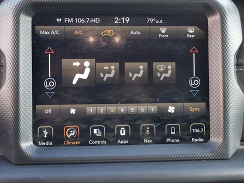 Used 2019 Jeep Wrangler Unlimited Sahara AWD/4WD image 43