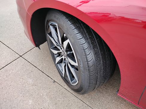 Used 2023 Chevrolet Malibu RS image 24