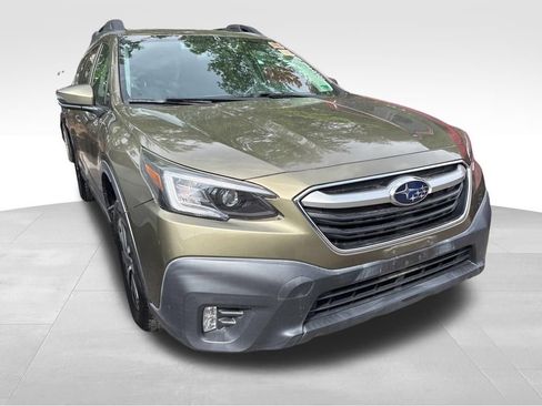 Used 2020 Subaru Outback Premium AWD/4WD image 7