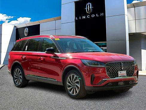 New 2026 Lincoln Aviator AWD image 1