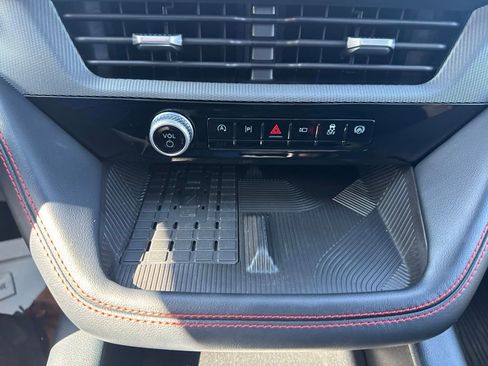 Used 2025 Ford Explorer ST w/ Sun And Sound Package AWD/4WD image 16