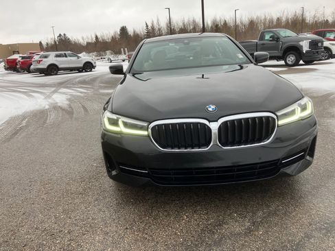 Used 2021 BMW 530i xDrive image 8