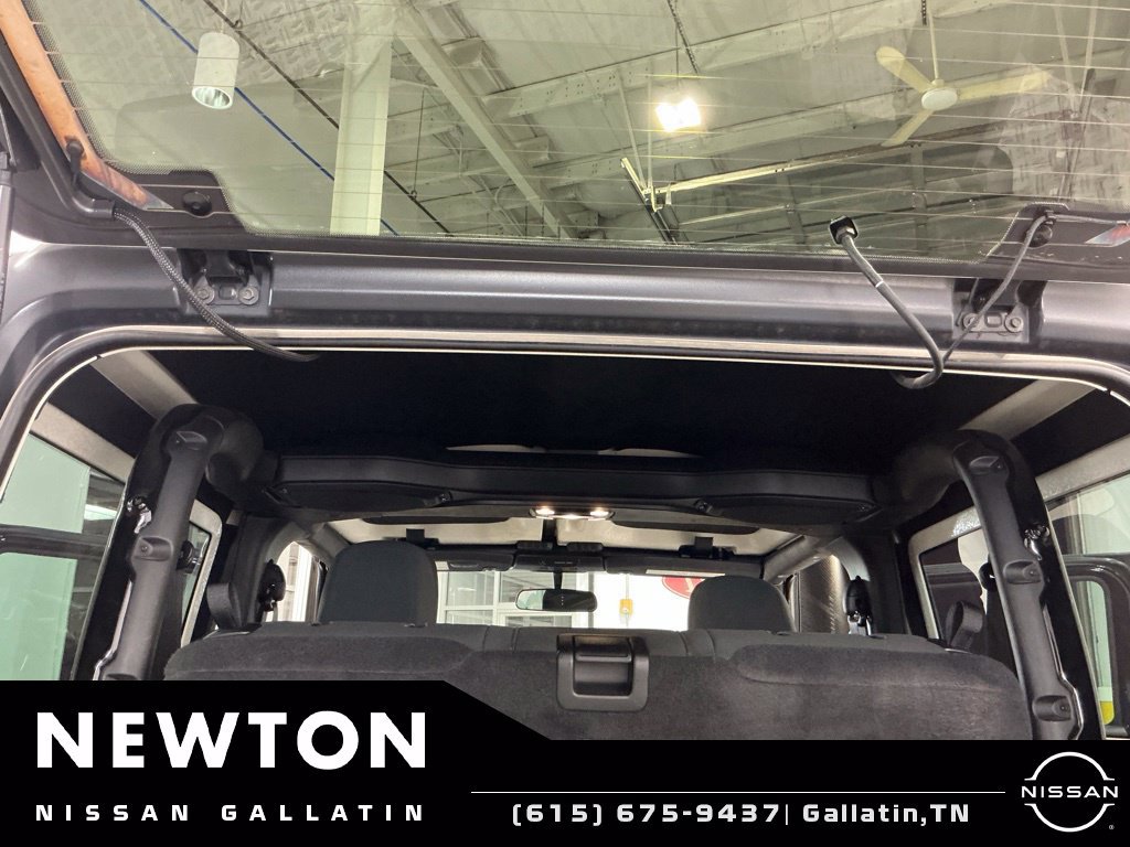 Used 2021 Jeep Wrangler Sport AWD/4WD image 37