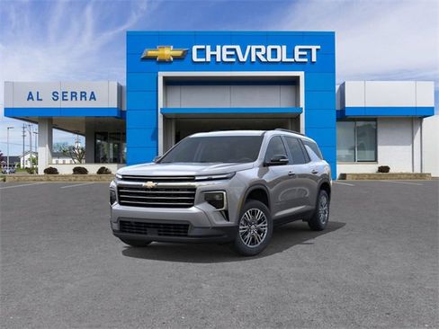 New 2026 Chevrolet Traverse LT w/ Driver Confidence Package AWD/4WD image 8