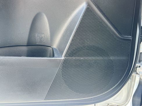 Used 2018 Toyota Corolla SE image 20