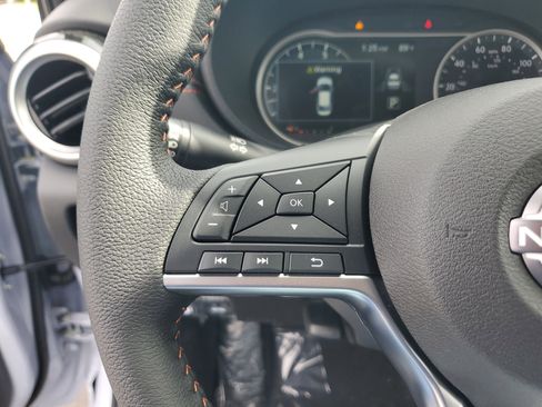 New 2025 Nissan Versa SR w/ Trunk Package image 21