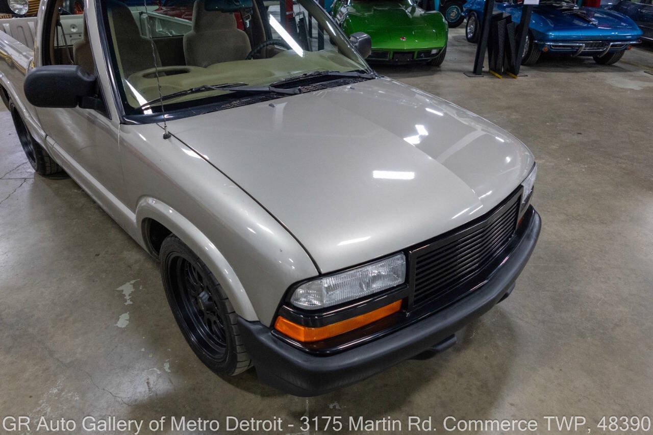 Used 1999 Chevrolet S10 Pickup LS w/ Preferred Equipment Group RWD image 13