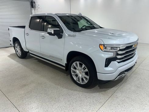 Used 2026 Chevrolet Silverado 1500 High Country AWD/4WD image 7
