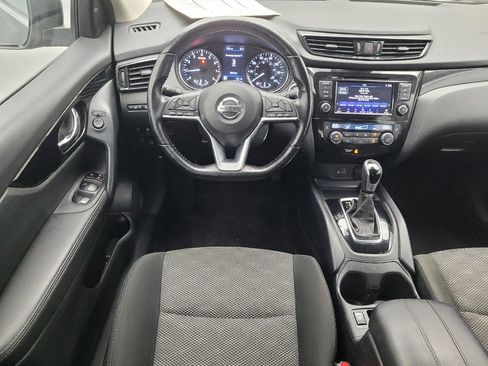 Used 2021 Nissan Rogue Sport SV image 22