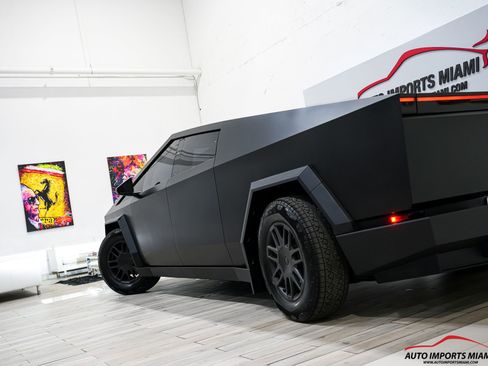 Used 2024 Tesla Cybertruck Cyberbeast AWD/4WD image 84