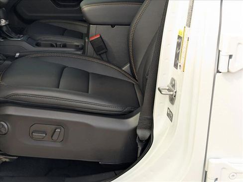 New 2026 Jeep Gladiator Sport image 4