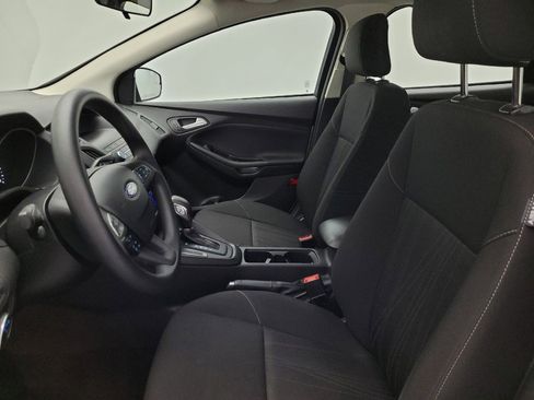 Used 2018 Ford Focus SE image 17