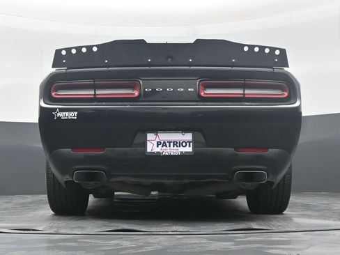 Used 2018 Dodge Challenger T/A image 37