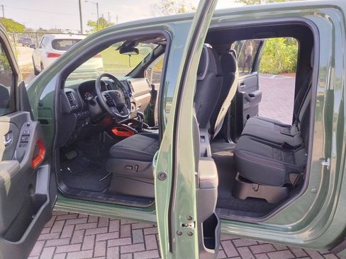 Used 2024 Nissan Frontier Pro-X RWD image 11