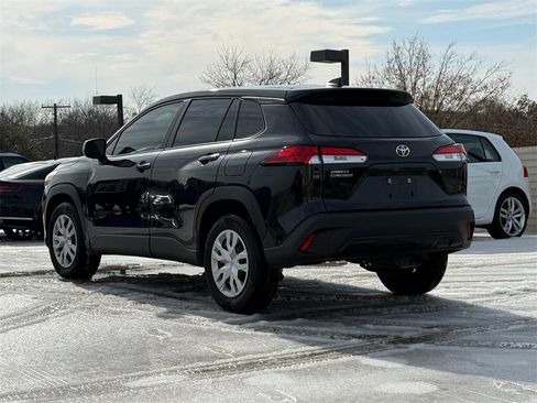 Used 2023 Toyota Corolla Cross L image 7