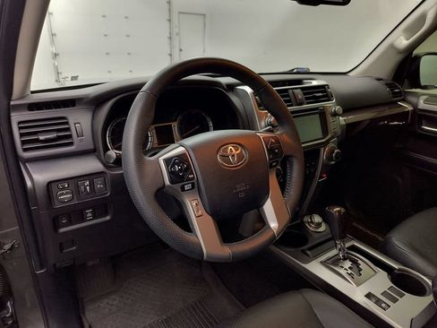 Used 2019 Toyota 4Runner Limited AWD/4WD image 4
