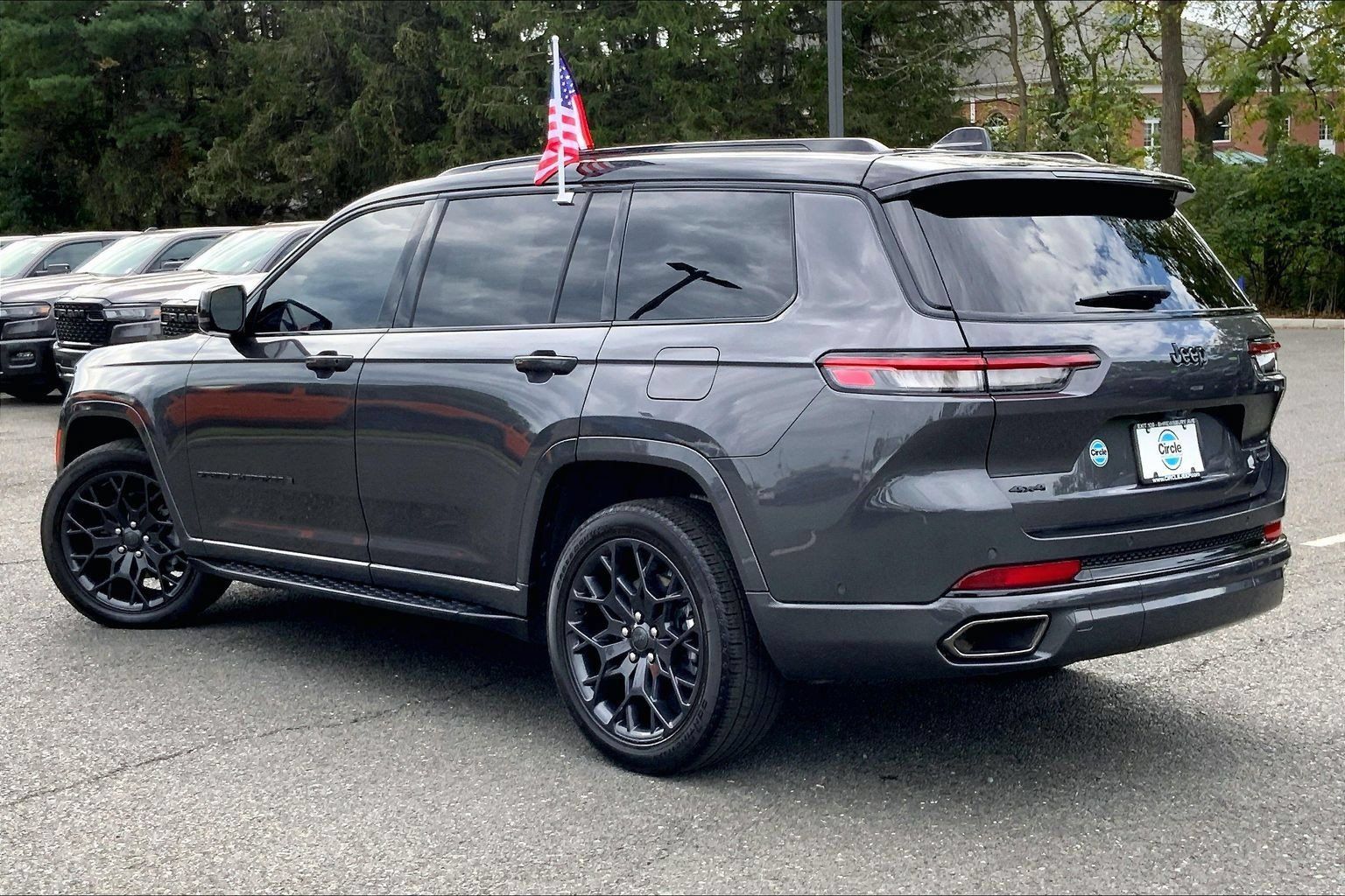 Certified 2025 Jeep Grand Cherokee L Summit AWD/4WD image 11
