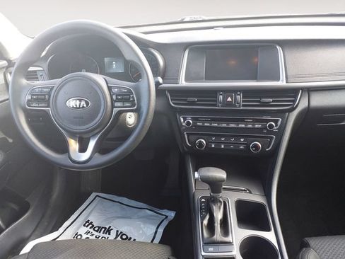 Used 2018 Kia Optima LX w/ 17" Alloy Wheels Package FWD image 10