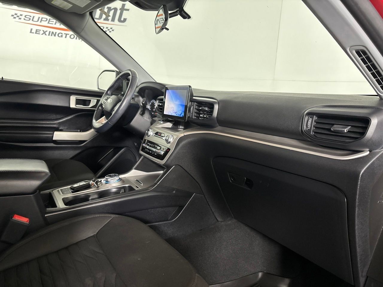 Used 2021 Ford Explorer XLT RWD image 31
