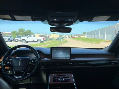 Used 2020 Lincoln Aviator Reserve AWD/4WD image 35