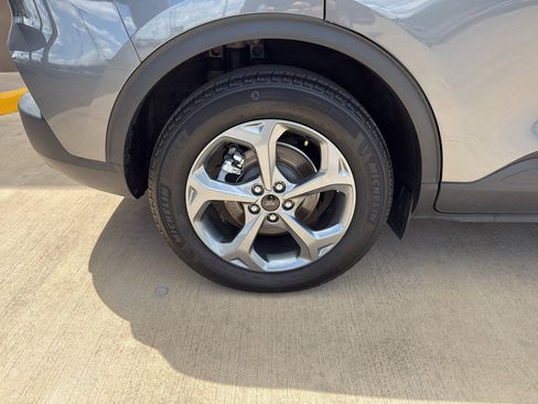 Used 2025 Ford Escape ST-Line FWD image 26