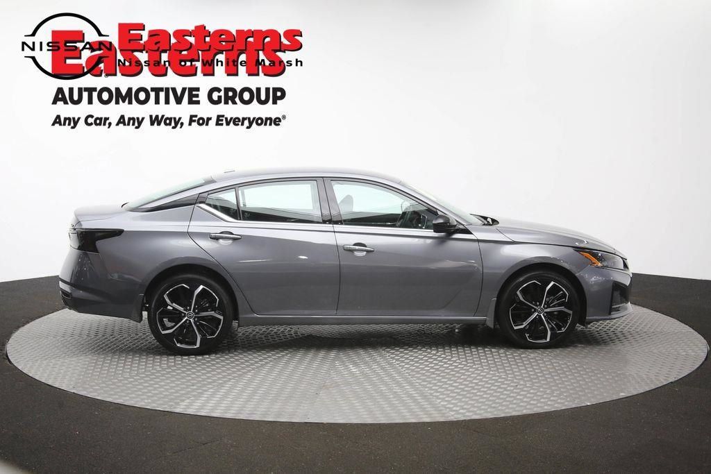 Used 2025 Nissan Altima 2.5 SR AWD/4WD image 45