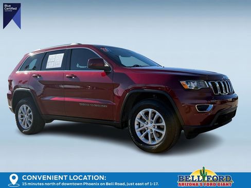 Used 2021 Jeep Grand Cherokee Laredo image 4