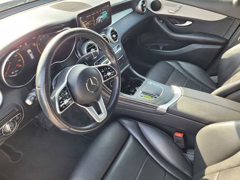 Used 2022 Mercedes-Benz GLC 300 image 9