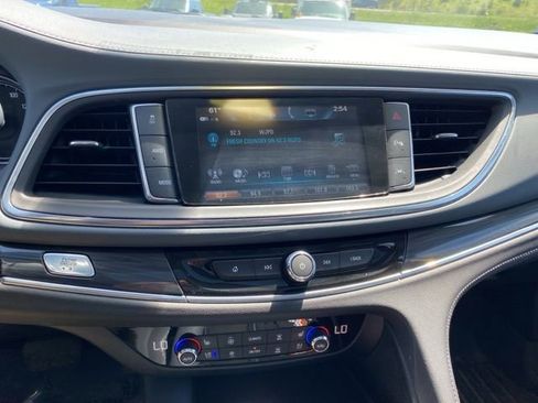 Used 2019 Buick Enclave Premium w/ Experience Buick Package AWD/4WD image 24