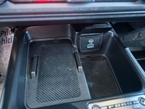 Used 2025 Ford Bronco Badlands AWD/4WD image 60