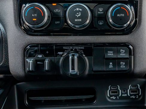 Used 2021 RAM 1500 Big Horn w/ Built-to-serve Edition AWD/4WD image 29