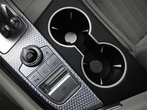 Used 2023 Genesis G70 2.0T w/ Sport Prestige Package image 33