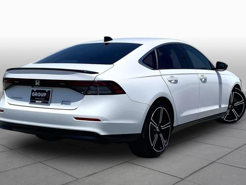 Used 2025 Honda Accord Sport image 13