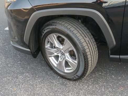 Used 2022 Toyota RAV4 XLE image 29