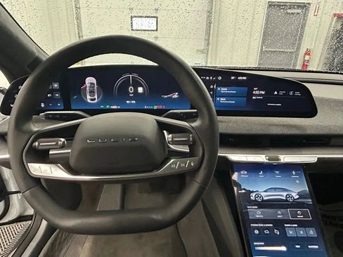 Used 2024 Lucid Air Touring image 11