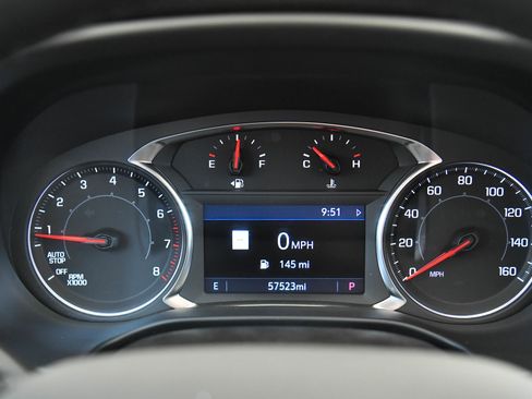 Used 2023 GMC Acadia SLT image 30